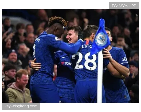 姆巴佩与欧文的巅峰之路：同代起点下生涯轨迹与上限差异解析